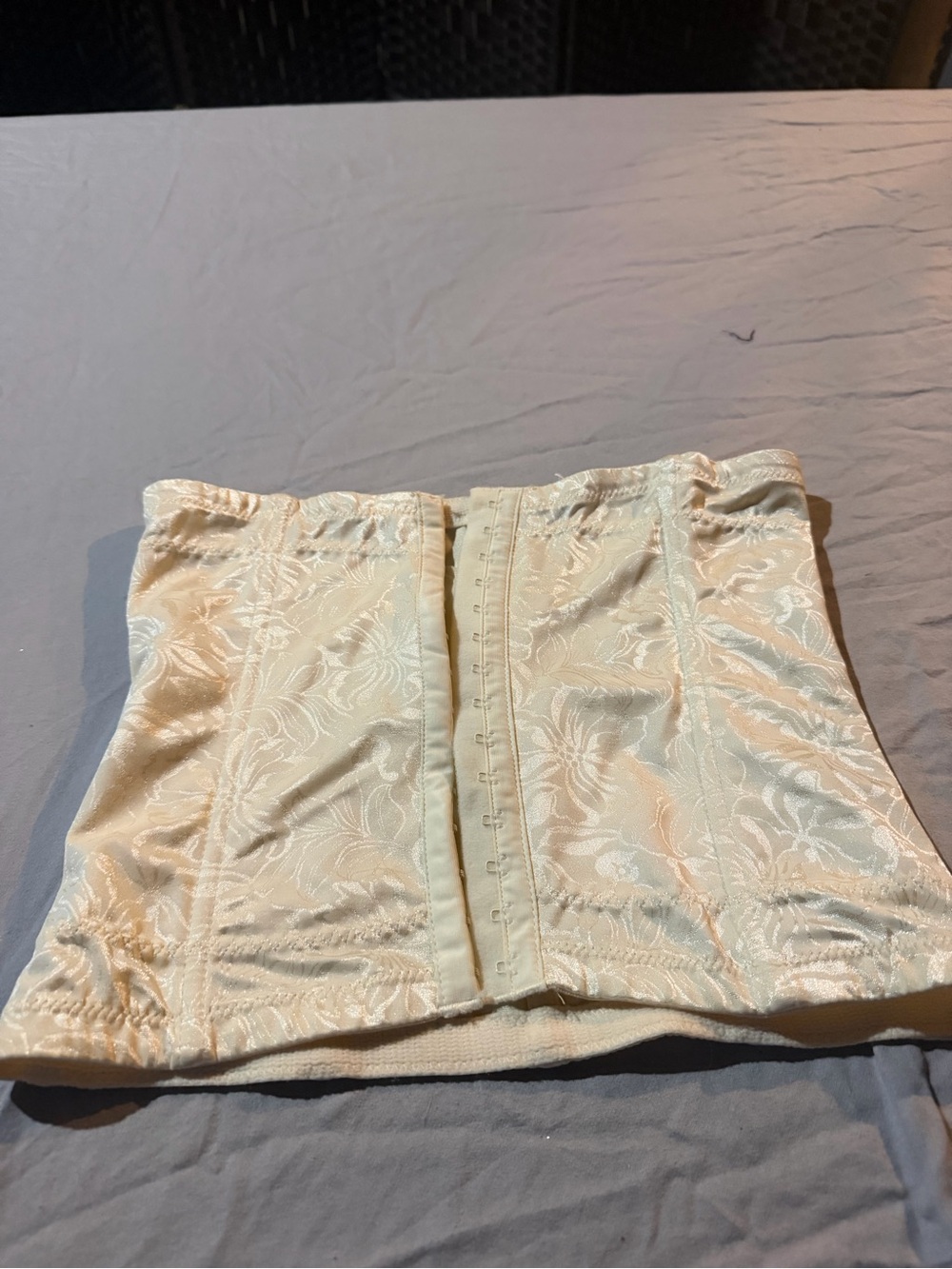 Flexees Cream Floral Jacquard Waist Cincher
